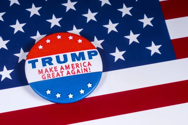London November 20Th 2018 Trump Make America Great Again Pin — Stock Photo, Image