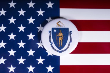 Londra, İngiltere - 20th Kasım 2018: Devlet Massachusetts, Amerika Birleşik Devletleri bayrağı üzerinde resimde sembolü.