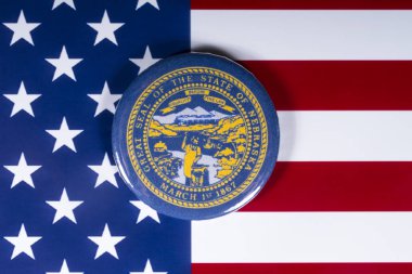 Londra, İngiltere - 20th Kasım 2018: Devlet Nebraska, Amerika Birleşik Devletleri bayrağı üzerinde resimde sembolü.