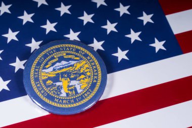 Londra, İngiltere - 20th Kasım 2018: Devlet Nebraska, Amerika Birleşik Devletleri bayrağı üzerinde resimde sembolü.