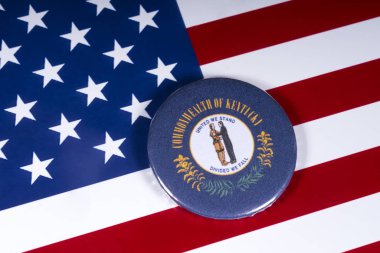 Londra, İngiltere - 20th Kasım 2018: Devlet Kentucky, Amerika Birleşik Devletleri bayrağı üzerinde resimde sembolü.