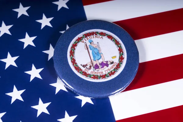 Londra, İngiltere - 20th Kasım 2018: Devlet Virginia, Amerika Birleşik Devletleri bayrağı üzerinde resimde sembolü.