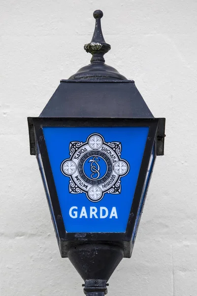Мінеральні Джерела Курорту Лісдунварна Ірландія 2018 Серпня Знак Поліцію Національної — стокове фото