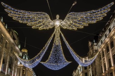 Noel ışıkları yakından görmek Regent Street Londra, İngiltere. 