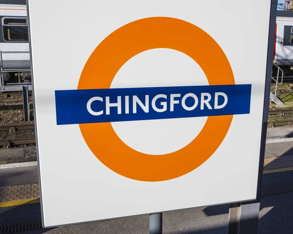 London Storbritannien Januari 2019 London Overground Skylt Chingford Railway Station — Stockfoto