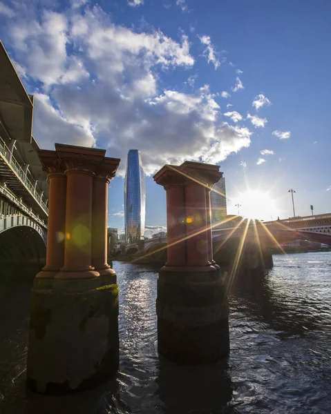 Londra Regno Unito Gennaio 2019 Supporti Ponte Ridondanti Situati Tra — Foto Stock