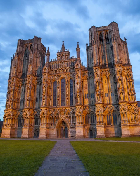 Uma Vista Magnífica Fachada Catedral Wells Somerset Reino Unido — Fotografia de Stock