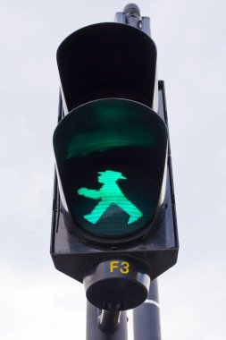 Yeşil adam Almanya'da Berlin, Almanya'da yaya yol-crossing sinyalleri bir dizi gösterilen Ampelmannchen - olarak da bilinir,.