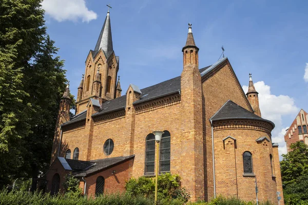 독일의 Linz Rhein 마을에 에반젤리쉬 교회의 — 스톡 사진