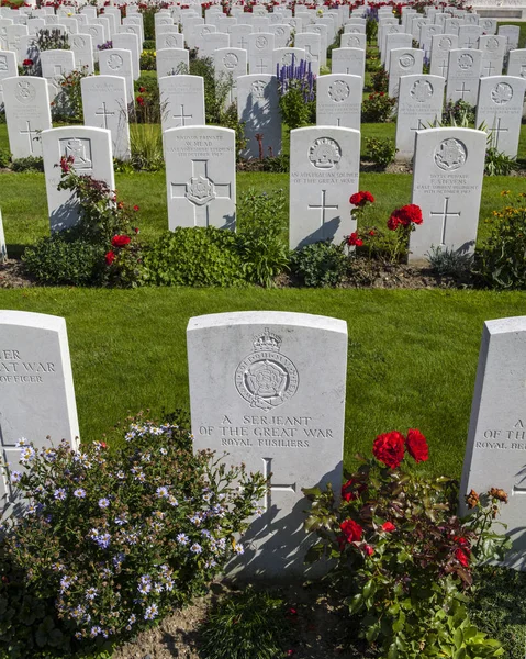 Zonnebeke Belgie Srpna 2012 Válečné Hroby Hřbitově Tyne Cot Belgii — Stock fotografie