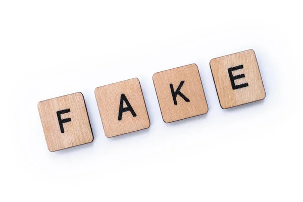 Ordet Fake — Stockfoto