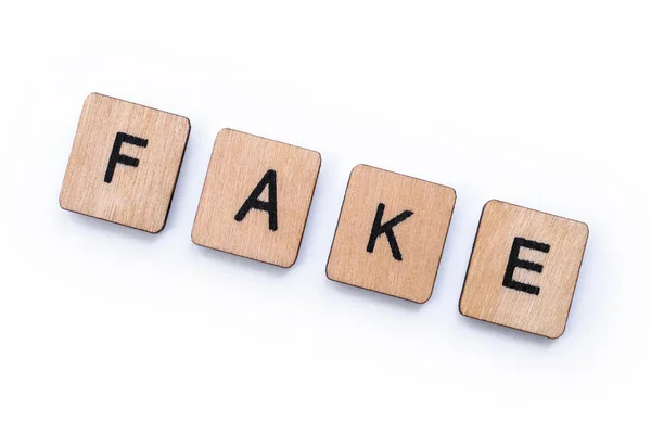 Het woord Fake — Stockfoto