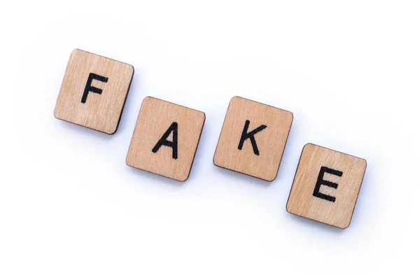 Het woord Fake — Stockfoto