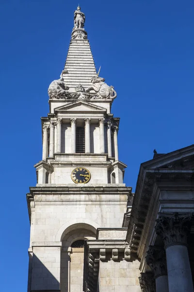 St. Georges Bloomsbury w Londynie — Zdjęcie stockowe