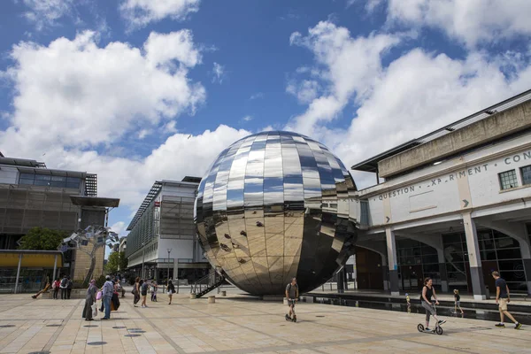 Millennium Square em Bristol — Fotografia de Stock
