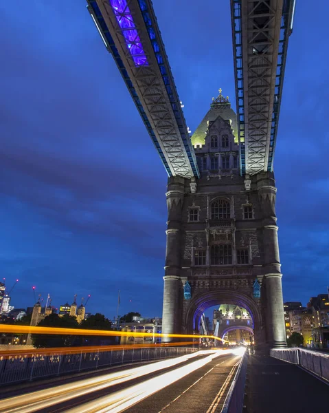 लंदन में टॉवर ब्रिज — स्टॉक फ़ोटो, इमेज