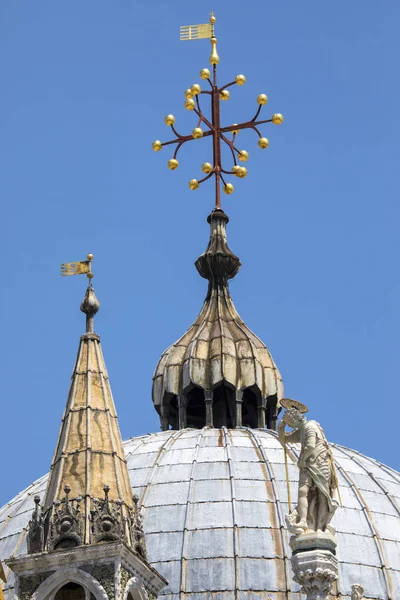 St. Marks Basilica Venetsiassa — kuvapankkivalokuva