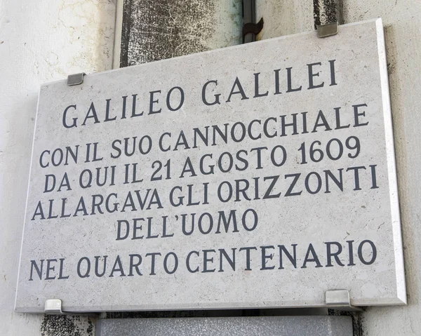 Galileo Galilei Plaque i Venedig — Stockfoto