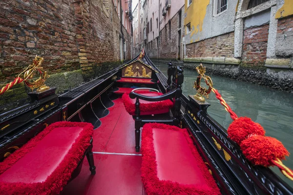 Balade en gondole à Venise — Photo