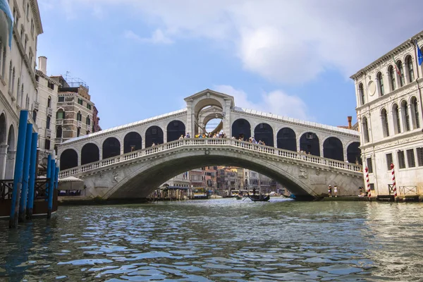 Le pont du Rialto à Venise — Photo