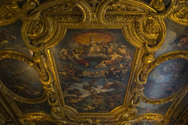 도제 궁전에 있는 상원의 사당 — 스톡 사진