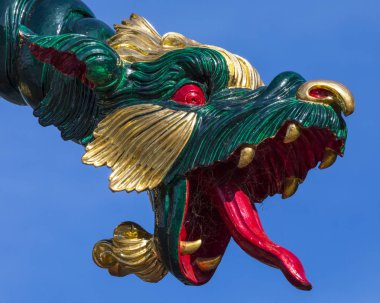 Kew Gardens 'taki Büyük Pagoda' da Ejderha Heykeli
