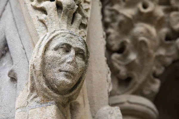 Exterieur beeldhouwwerk in de Exeter kathedraal — Stockfoto