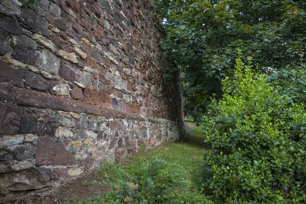 Muralla de la ciudad en Exeter — Foto de Stock