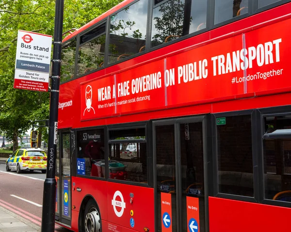 Londen Verenigd Koninkrijk Juni 2020 Een Rode Londense Bus Met — Stockfoto