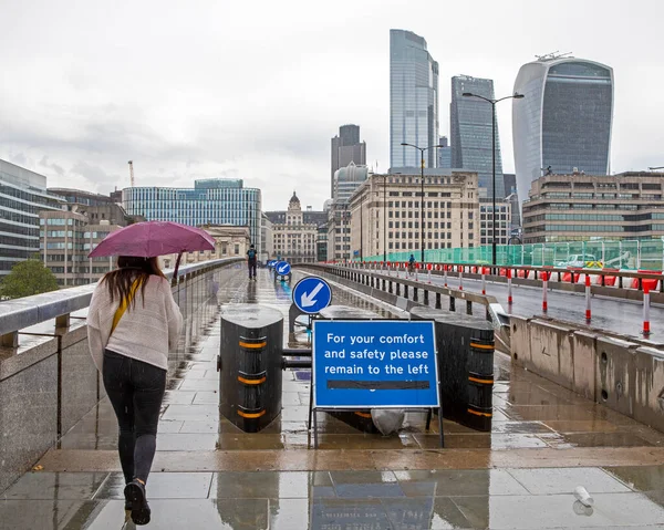 Londýn Velká Británie Června 2020 Procházky Londýnském Mostě Které Mají — Stock fotografie