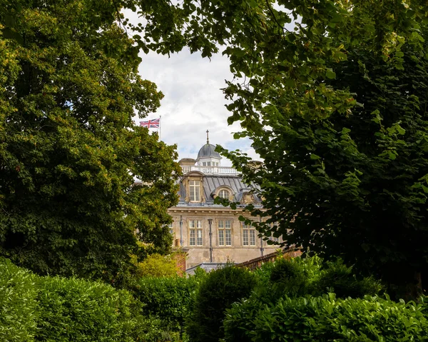 Dorset Juli 2020 Zicht Door Bomen Van Kingston Lacy Huis — Stockfoto