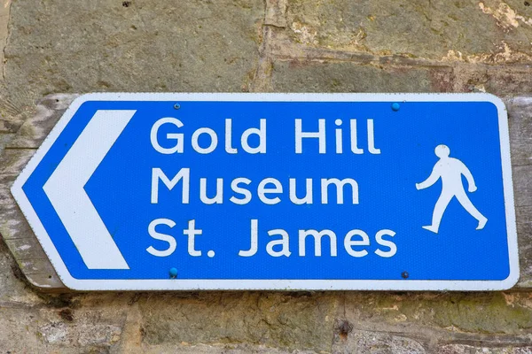Vägvisare Som Pekar Mot Gold Hill Museet Och James Staden — Stockfoto