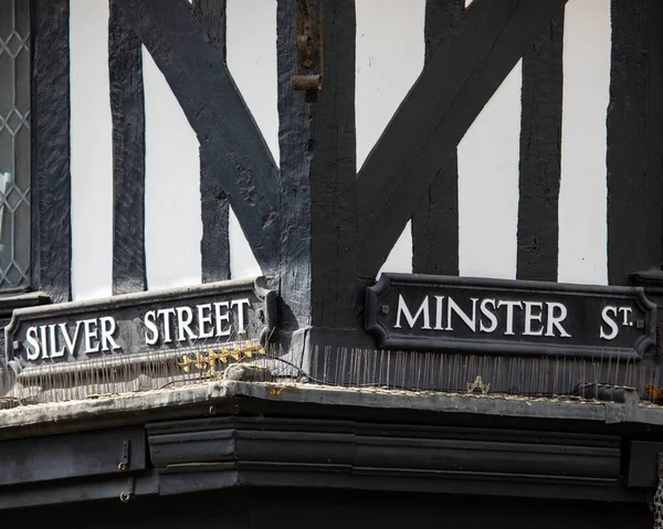 Carteles Calle Para Silver Street Minster Street Unidos Edificios Tradicionales — Foto de Stock