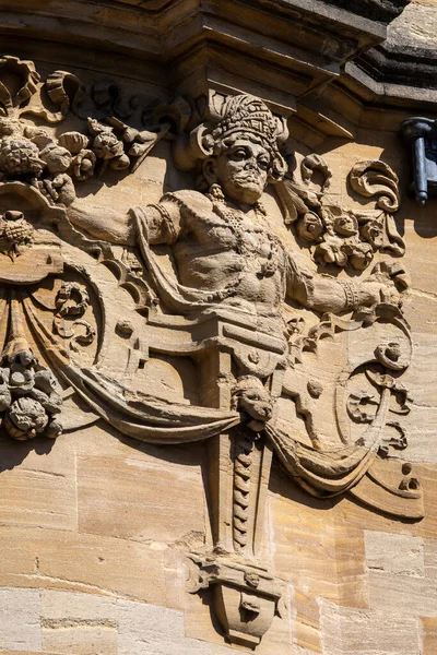 オックスフォード イギリス 2020年8月20日 イギリスのオックスフォーディンの歴史的な街にある古いインド研究所の彫刻の詳細 オックスフォード大学のオックスフォード マーティン スクールとなっている — ストック写真