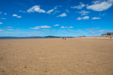 Güney Galler 'deki Aberavon Sands olarak da bilinen güzel Aberavon Sahili Swansea Körfezi' ne bakıyor. Galler 'in en uzun plajlarından biridir..