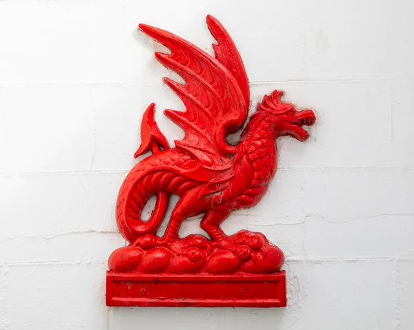 Close Van Een Sculptuur Tentoongesteld Een Muur Van Welsh Dragon — Stockfoto