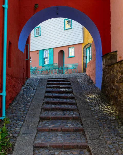 Colorido Arco Pintoresco Pueblo Portmeirion Norte Gales Reino Unido — Foto de Stock