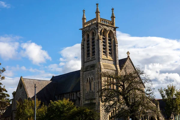 Una Vista Iglesia Santísima Trinidad Ciudad Costera Llandudno Gales Reino —  Fotos de Stock