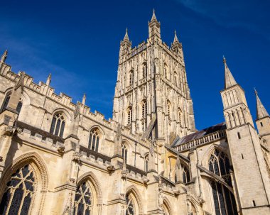 İngiltere 'nin Gloucester kentindeki tarihi Gloucester Katedrali manzarası..