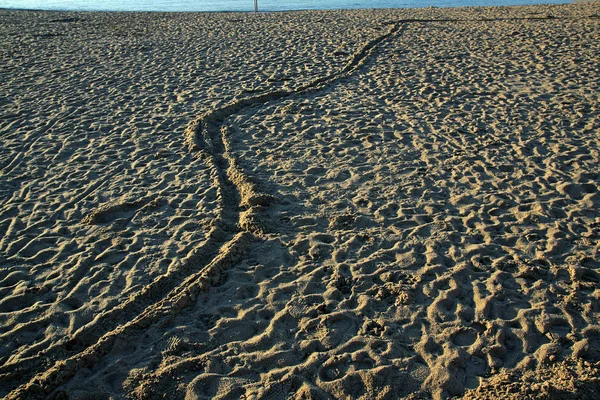 Människor Trampade Sand Medelhavet Stranden Morgonen Antibes Côte Azur Frankrike — Stockfoto