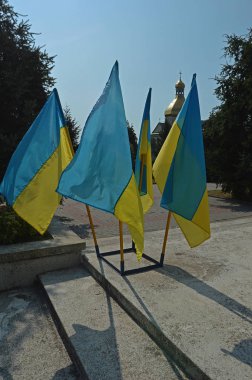 Dört Ukrayna Ulusal bayrakları 