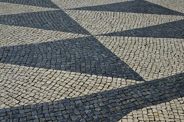 Traditionell portugisisk sten mosaik calcade — Stockfoto