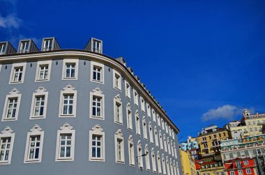 Köşe sokak Carvalho ve kare Dom Luis de Açısal ev 