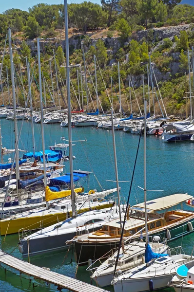 Vertäut Boote Und Yachten Calanque Port Miou Departement Bouches Rhone — Stockfoto