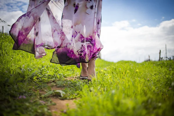Zamknij Się Obraz Kwiat Sukienka Wydruku Łagodnie Wiejący Wiatr — Zdjęcie stockowe