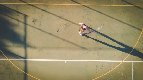 Aerial Image Young Woman Playing Tennis Tennis Court Shot Overhead — Stock Photo, Image