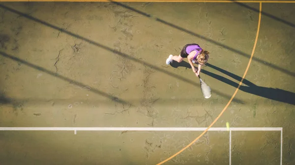 Aerial Image Young Woman Playing Tennis Tennis Court Shot Overhead — Stock Photo, Image