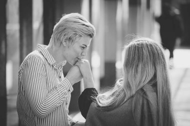 Görüntü bir lezbiyen çift Cape Town Güney Afrika şehir merkezi zevk kadar kapatın