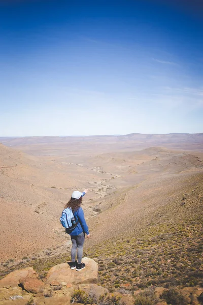 Wide Angle Image Hiker Hiking Karoo Region South Africa — Stock Photo, Image