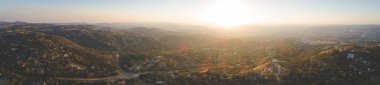 Nelspruit kasaba üzerinden panoramik hava görüntü / Mbombela Mpumalanga province, Güney Afrika için.